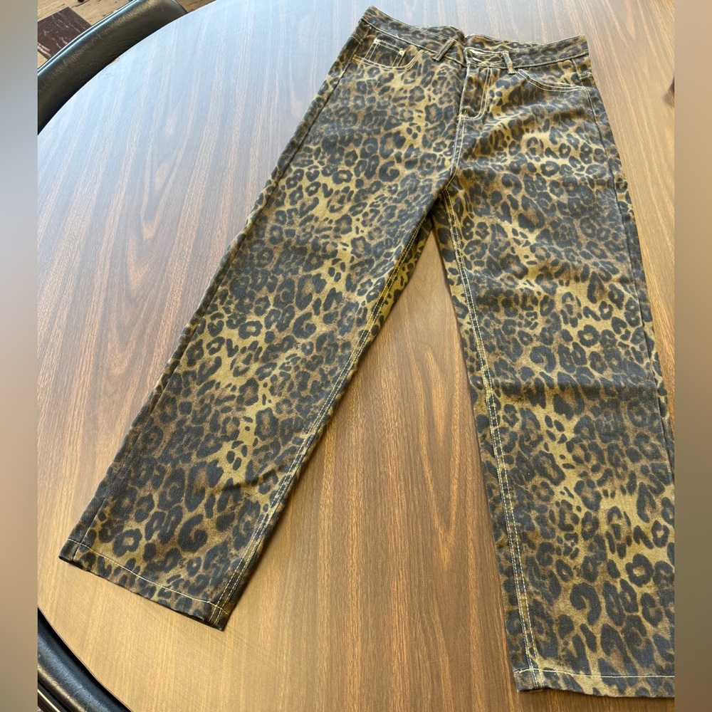 Leopard Print Jeans - Picture 3 of 3